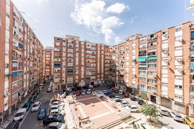 3 bedroom Flat for sale in Nuevo San Andres 1, Málaga city - € 250,000 (Ref: 10035563)