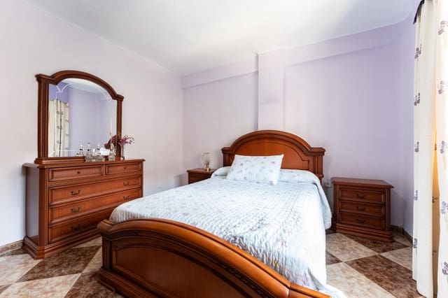 Piso de 3 habitaciones en Nuevo San Andres 1, Málaga ciudad en venta - 250.000 € (Ref: 10035563)
