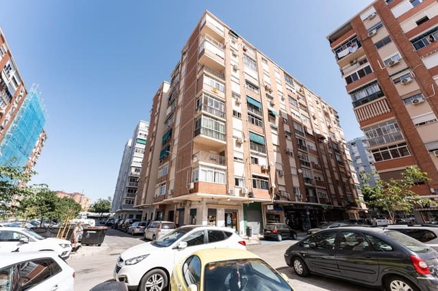 Piso de 3 habitaciones en Nuevo San Andres 1, Málaga ciudad en venta - 250.000 € (Ref: 10035563)