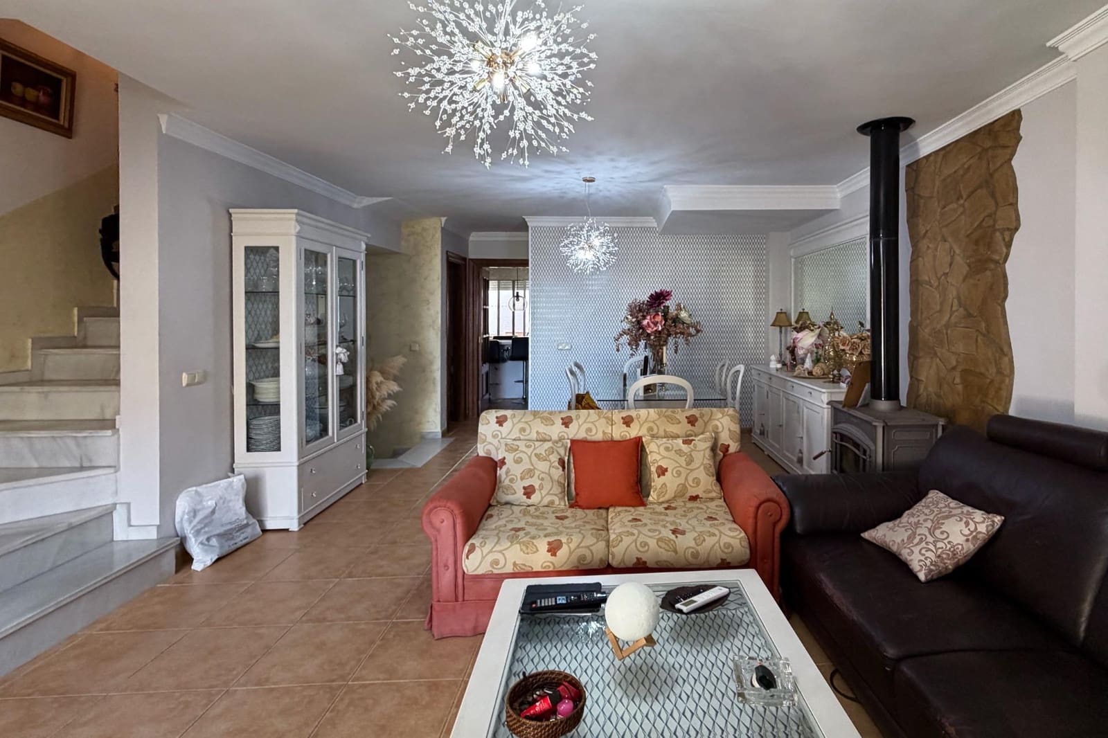 4 chambre Villa/Maison Mitoyenne à vendre à Coin avec garage - 425 000 € (Ref: 10041316)