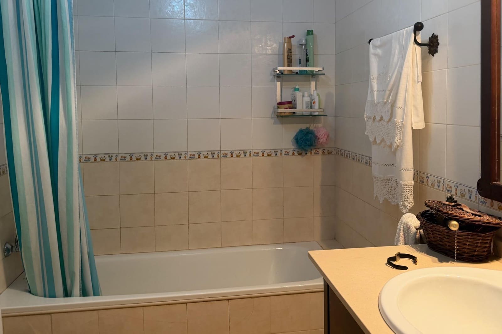 4 chambre Villa/Maison Mitoyenne à vendre à Coin avec garage - 425 000 € (Ref: 10041316)