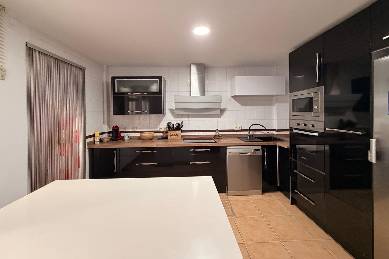 4 chambre Villa/Maison Mitoyenne à vendre à Coin avec garage - 425 000 € (Ref: 10041316)