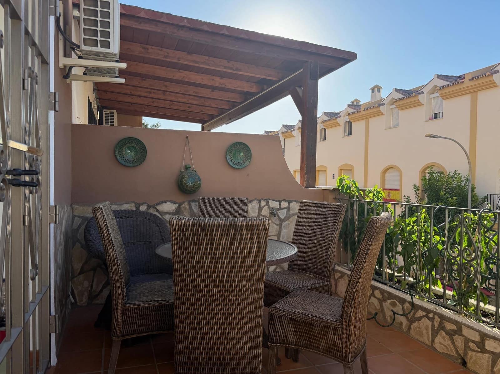 4 chambre Villa/Maison Mitoyenne à vendre à Coin avec garage - 425 000 € (Ref: 10041316)