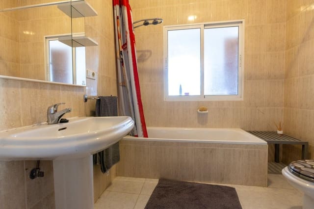 3 quarto Moradia para venda em Alhaurín de la Torre com piscina garagem - 475 000 € (Ref: 10047535)