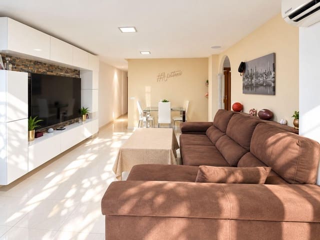 2 makuuhuone Asunto myytävänä paikassa Carretera de Cadiz, Málaga kaupunki - 339 000 € (Ref: 10055535)