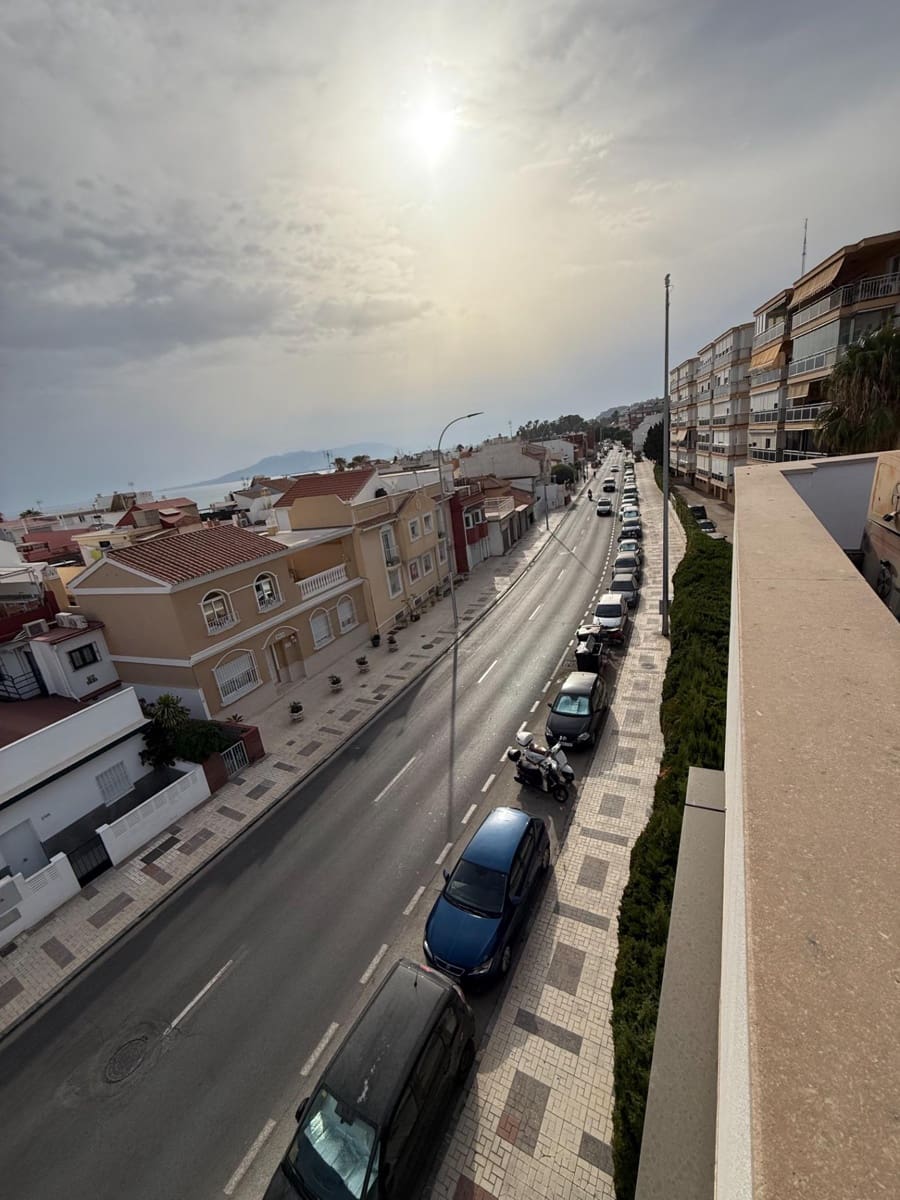 Apartamento de 2 habitaciones en Málaga ciudad en alquiler con garaje - 1.300 € (Ref: 10062201)