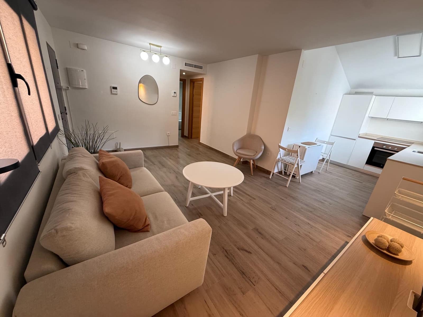 Apartamento de 2 habitaciones en Málaga ciudad en alquiler con garaje - 1.300 € (Ref: 10062201)