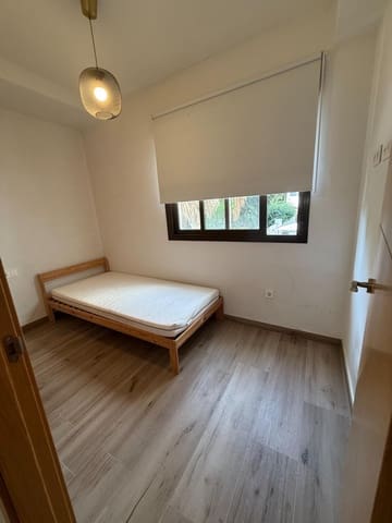 Appartement de 2 chambres à louer à Pedregalejo, Malaga ville avec garage - 1 250 € (Ref: 10062202)