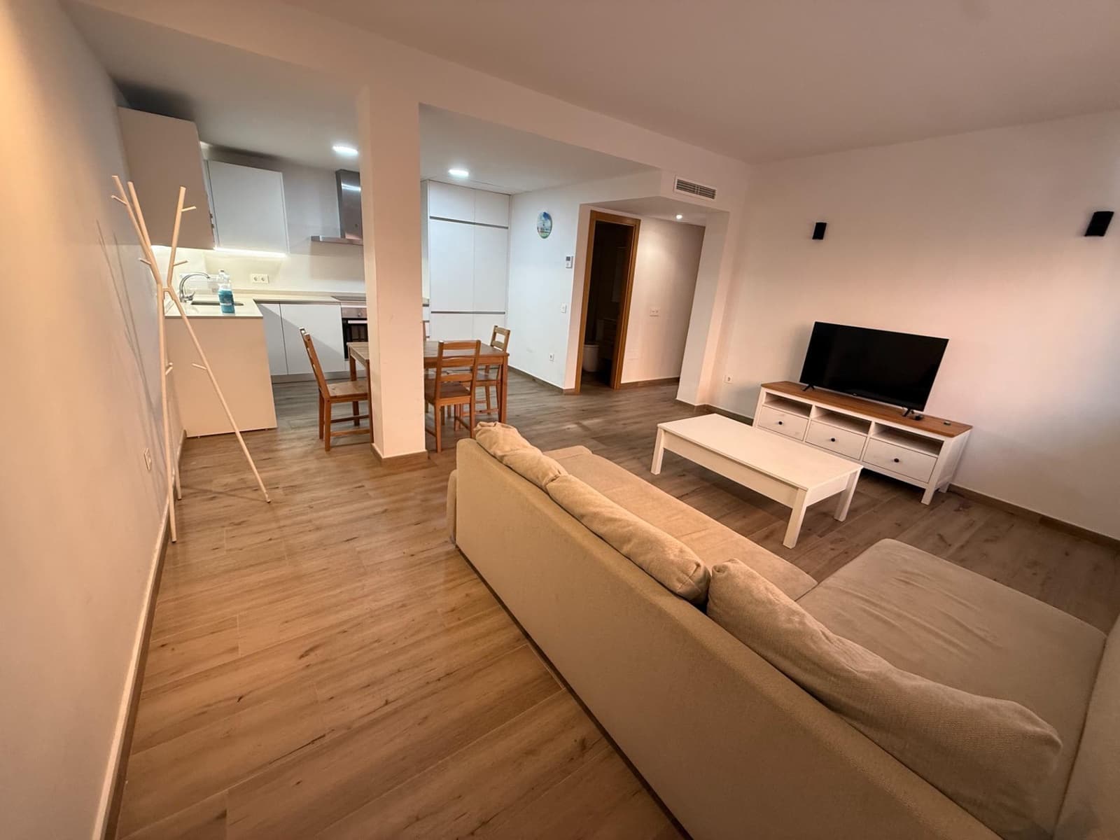 2 soveværelse Lejlighed til leje i Malaga by med garage - € 1.250 (Ref: 10062202)