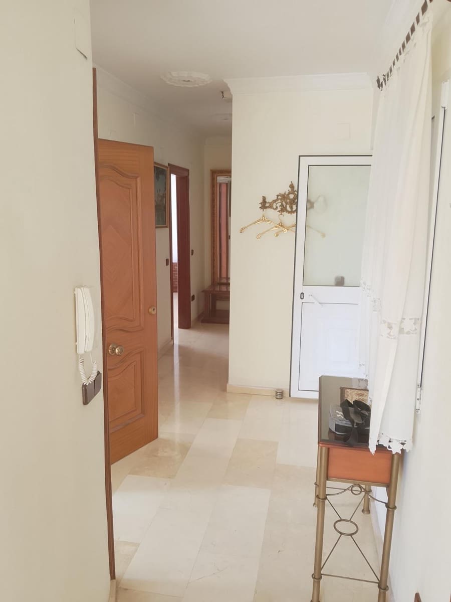 4 soverom Leilighet til salgs i Alhaurin de la Torre med garasje - € 695 000 (Ref: 10067876)