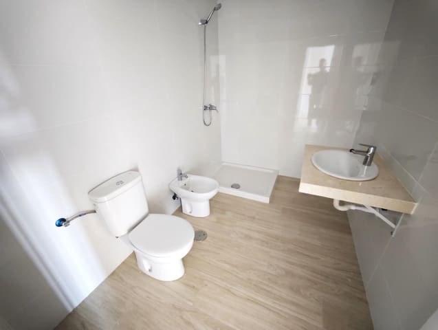 1 Zimmer Apartment zu verkaufen in Las Gaviotas  - Carvajal, Fuengirola mit Garage - 335.000 € (Ref: 10089636)