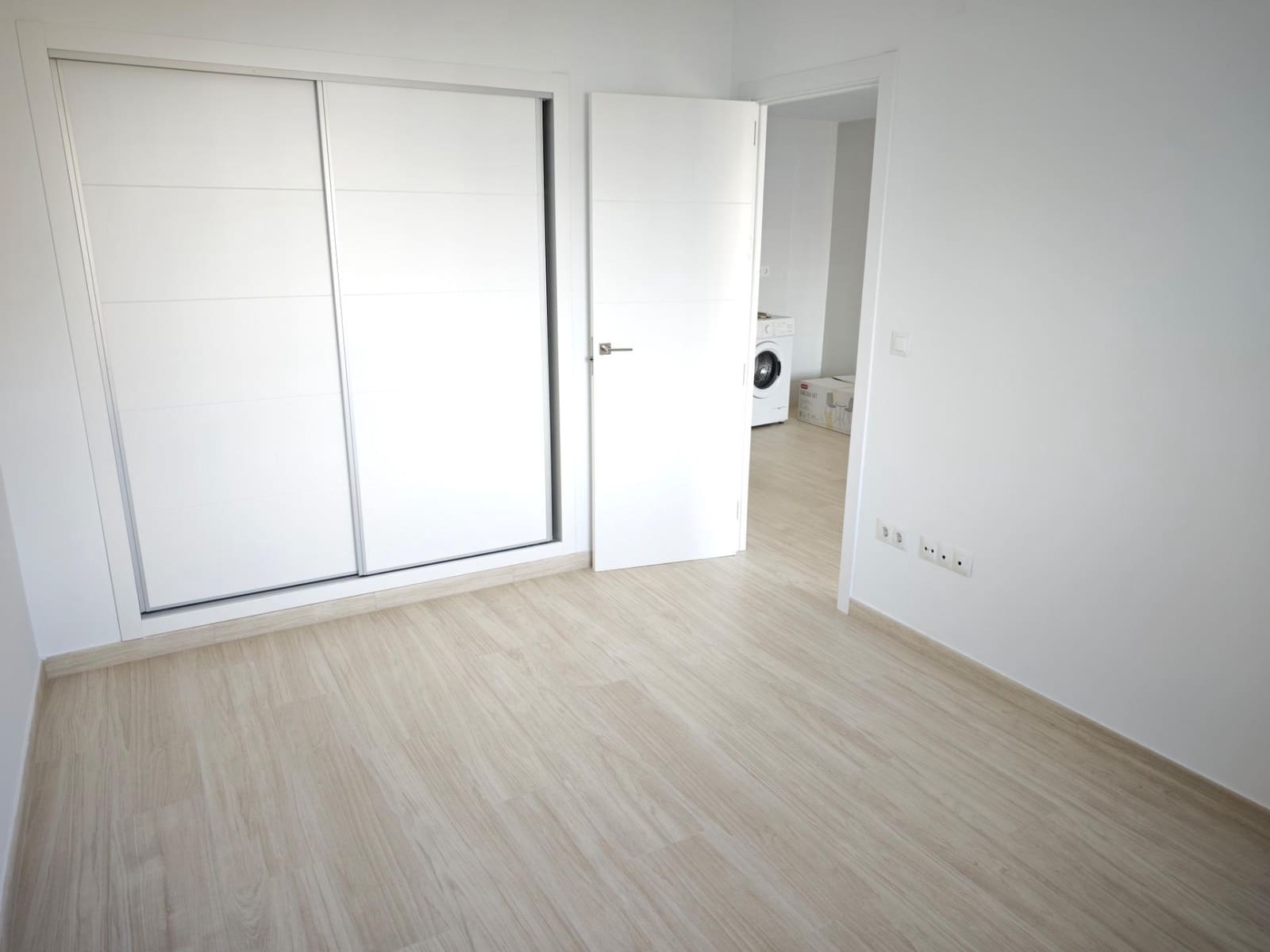 1 Zimmer Apartment zu verkaufen in Fuengirola mit Pool Garage - 335.000 € (Ref: 10089637)