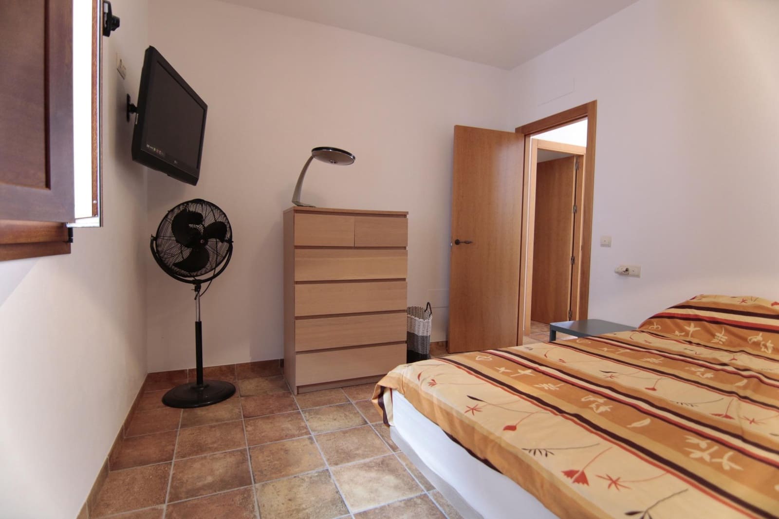 5 chambre Villa/Maison Mitoyenne à vendre à Guaro - 285 000 € (Ref: 10089638)