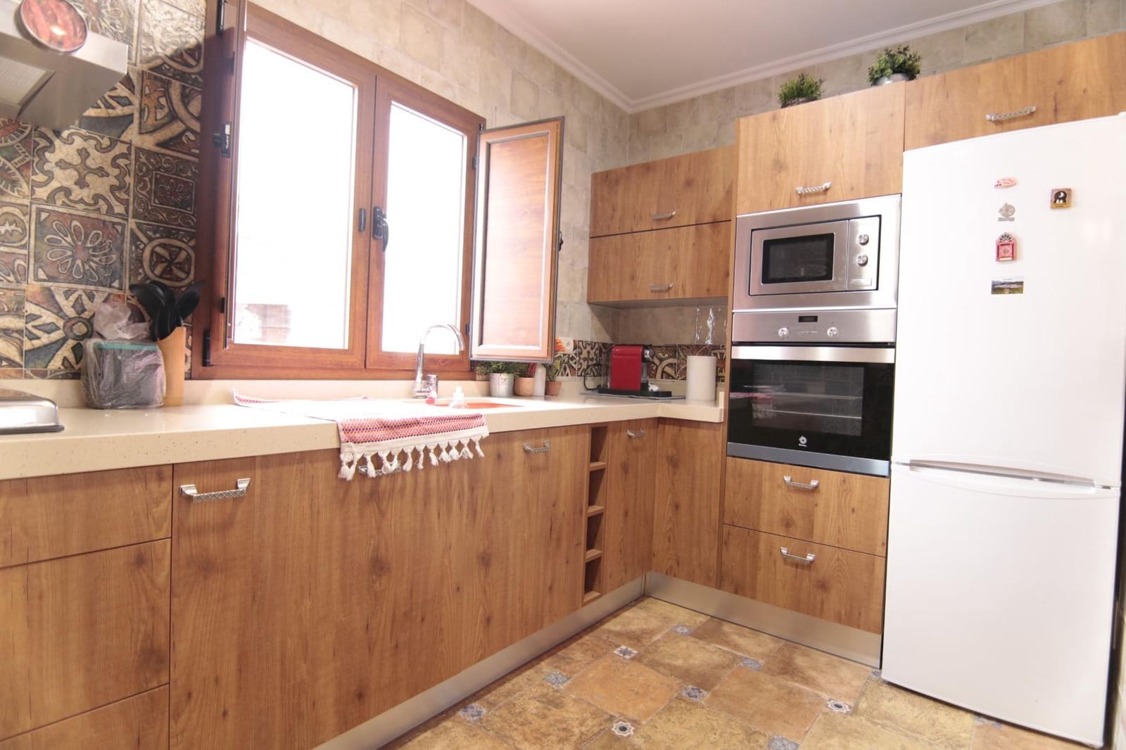 5 chambre Villa/Maison Mitoyenne à vendre à Guaro - 285 000 € (Ref: 10089638)