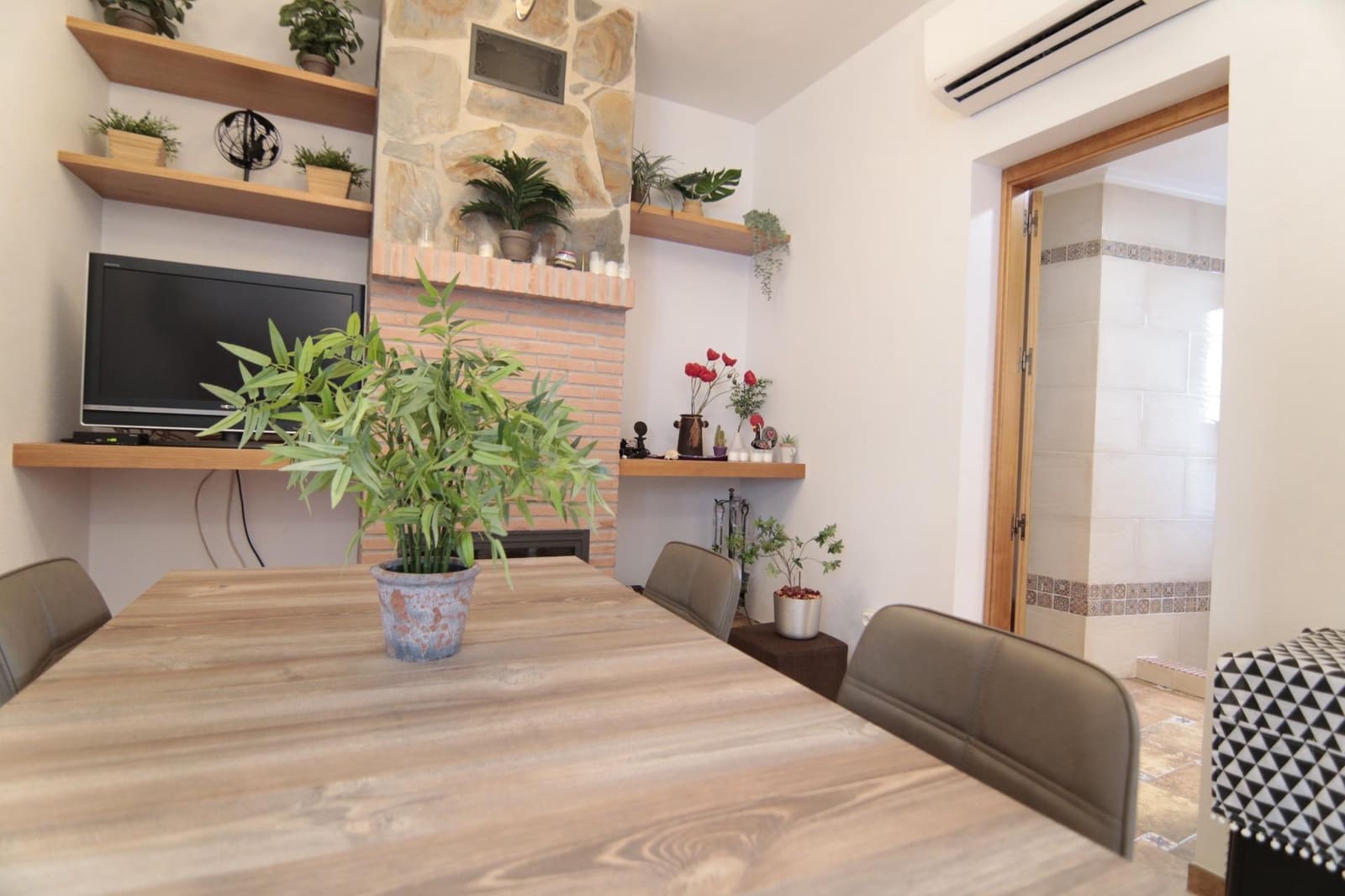 5 chambre Villa/Maison Mitoyenne à vendre à Guaro - 285 000 € (Ref: 10089638)