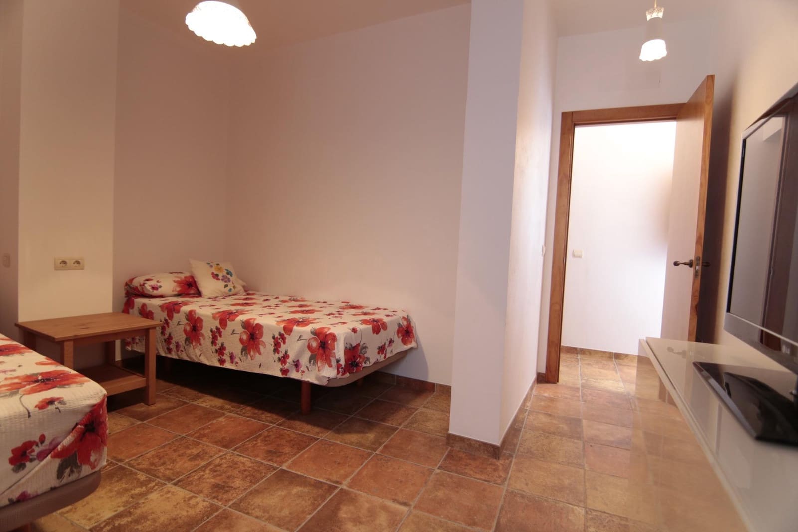 5 chambre Villa/Maison Mitoyenne à vendre à Guaro - 285 000 € (Ref: 10089638)