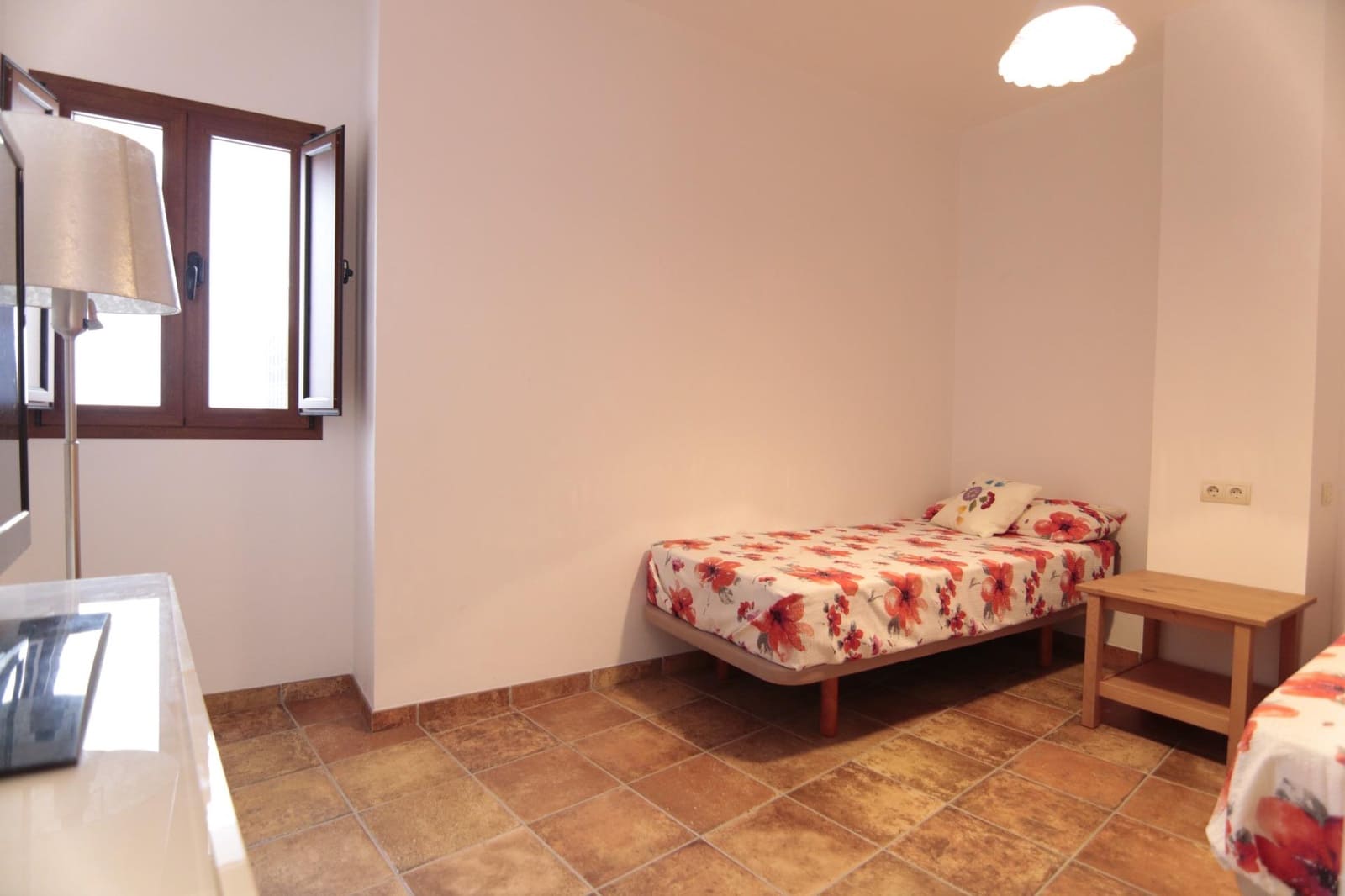 5 chambre Villa/Maison Mitoyenne à vendre à Guaro - 285 000 € (Ref: 10089638)