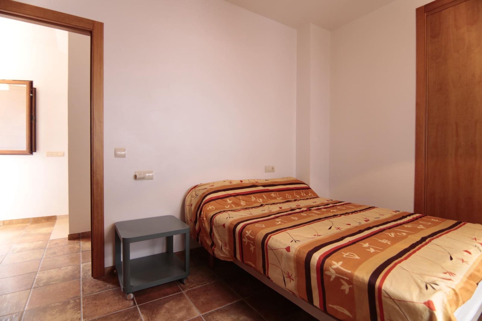 5 chambre Villa/Maison Mitoyenne à vendre à Guaro - 285 000 € (Ref: 10089638)