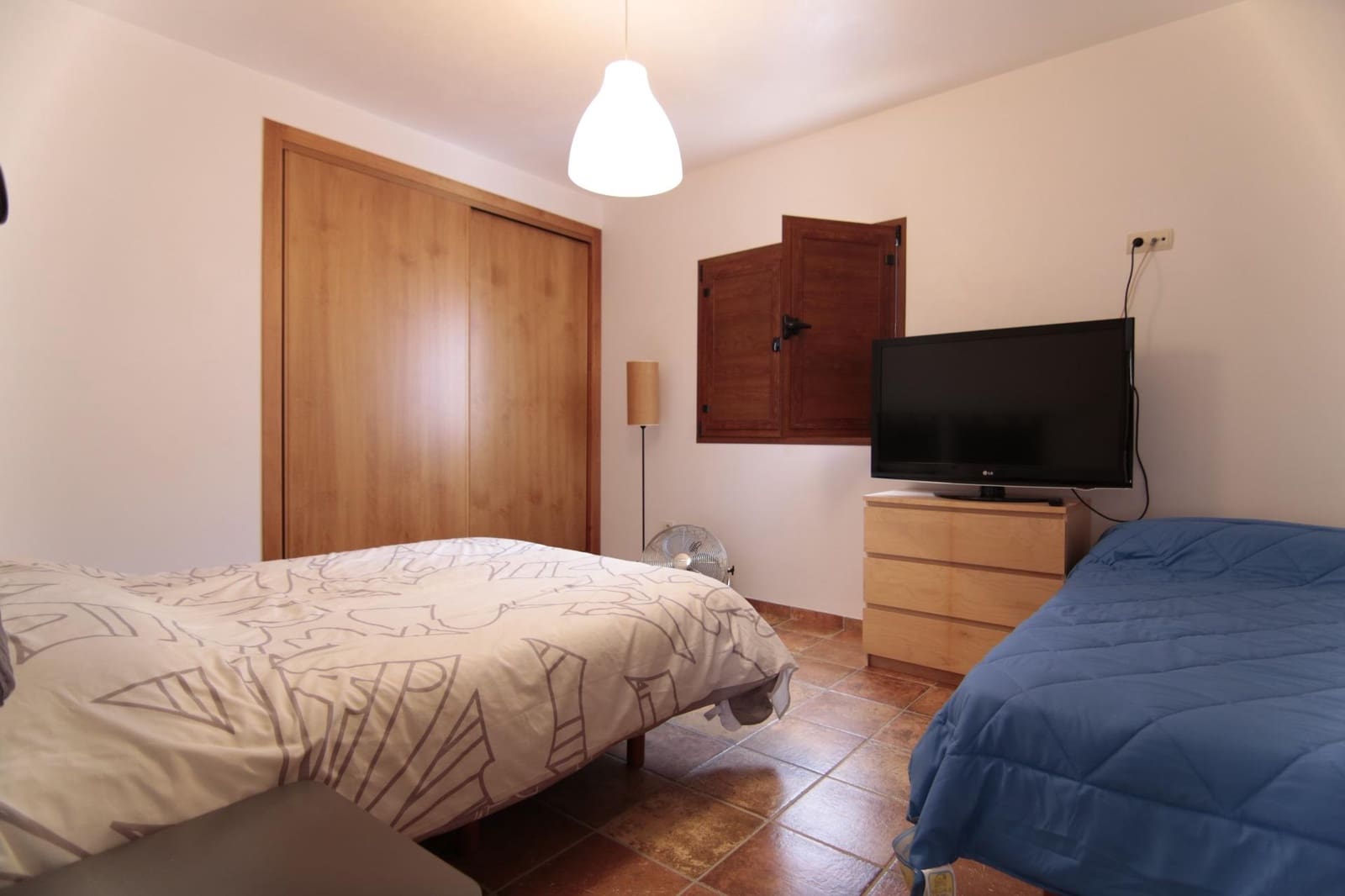 5 chambre Villa/Maison Mitoyenne à vendre à Guaro - 285 000 € (Ref: 10089638)