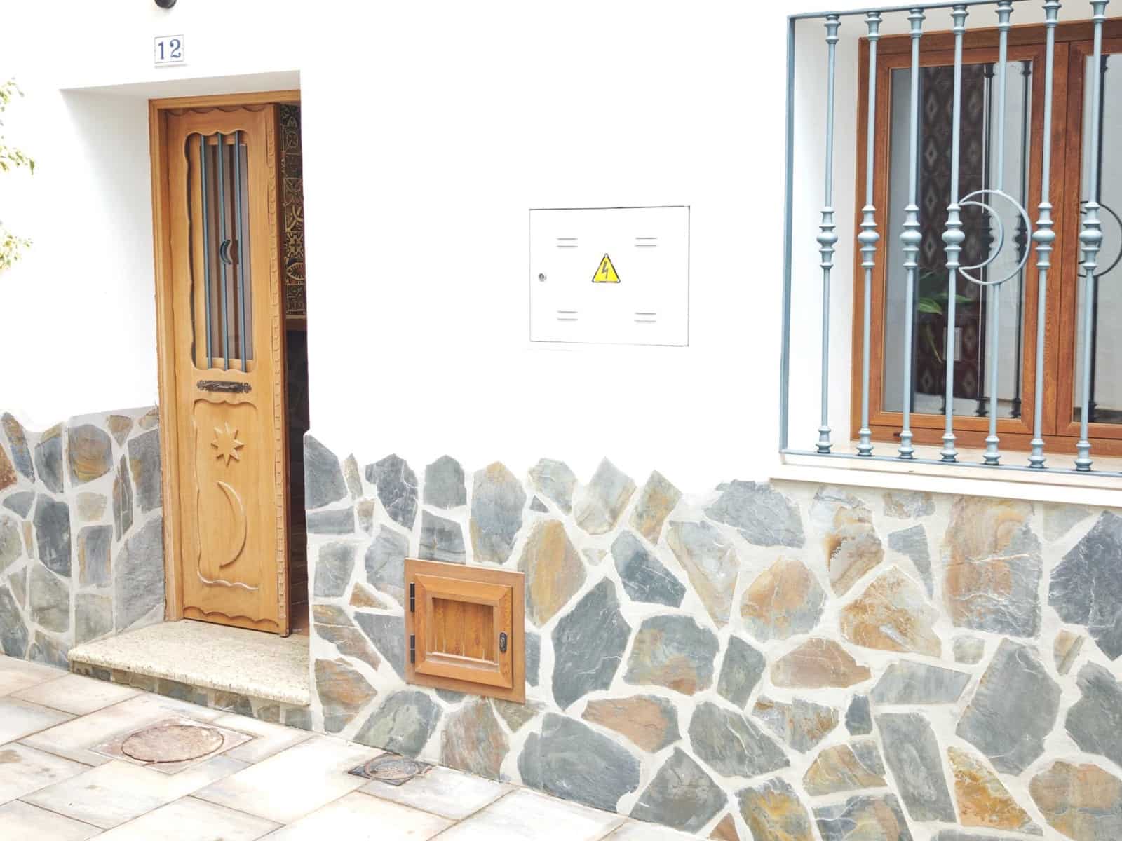 5 chambre Villa/Maison Mitoyenne à vendre à Guaro - 285 000 € (Ref: 10089638)