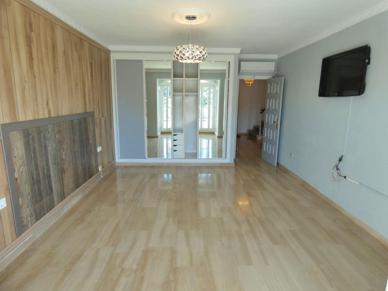 4 soveværelse Penthouse til salg i Fuengirola med swimmingpool garage - € 1.275.000 (Ref: 10089639)