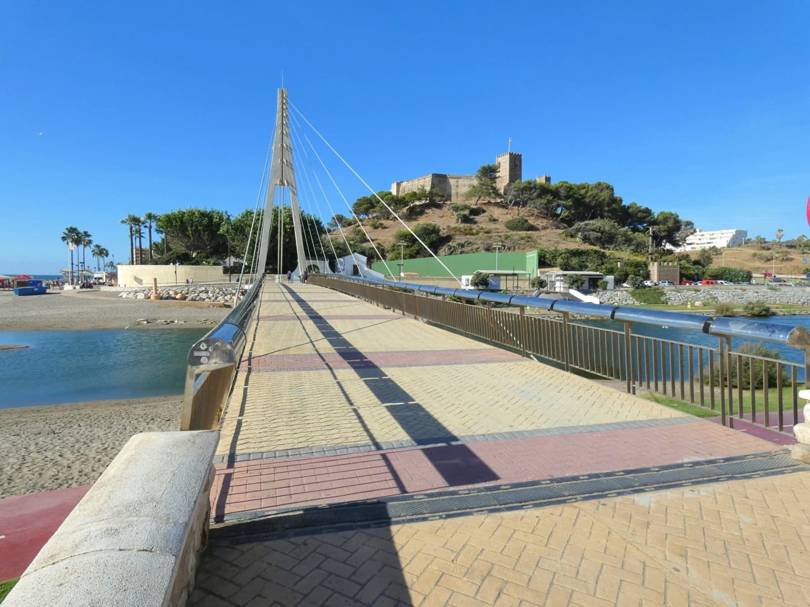 4 soveværelse Penthouse til salg i Fuengirola med swimmingpool garage - € 1.275.000 (Ref: 10089639)