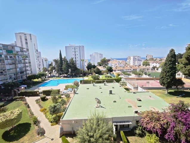 Apartamento de 2 habitaciones en Solymar, Benalmádena en venta con piscina - 300.000 € (Ref: 10089642)