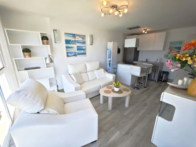 Apartamento de 2 habitaciones en Solymar, Benalmádena en venta con piscina - 300.000 € (Ref: 10089642)
