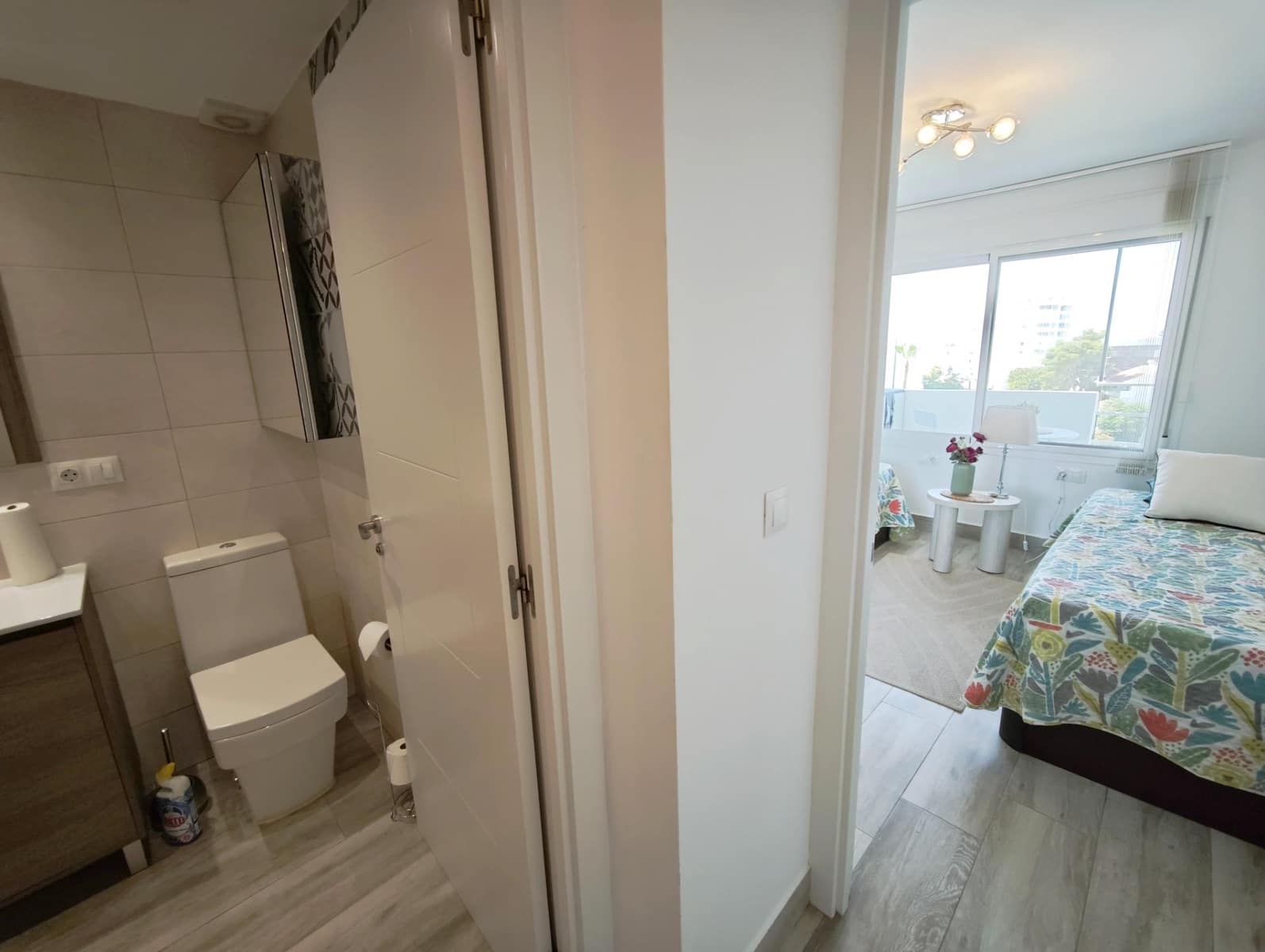 2 bedroom Apartment for sale in Benalmadena with pool - € 300,000 (Ref: 10089642)