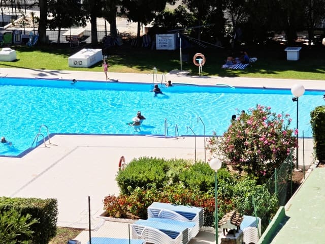 Apartamento de 2 habitaciones en Solymar, Benalmádena en venta con piscina - 300.000 € (Ref: 10089642)