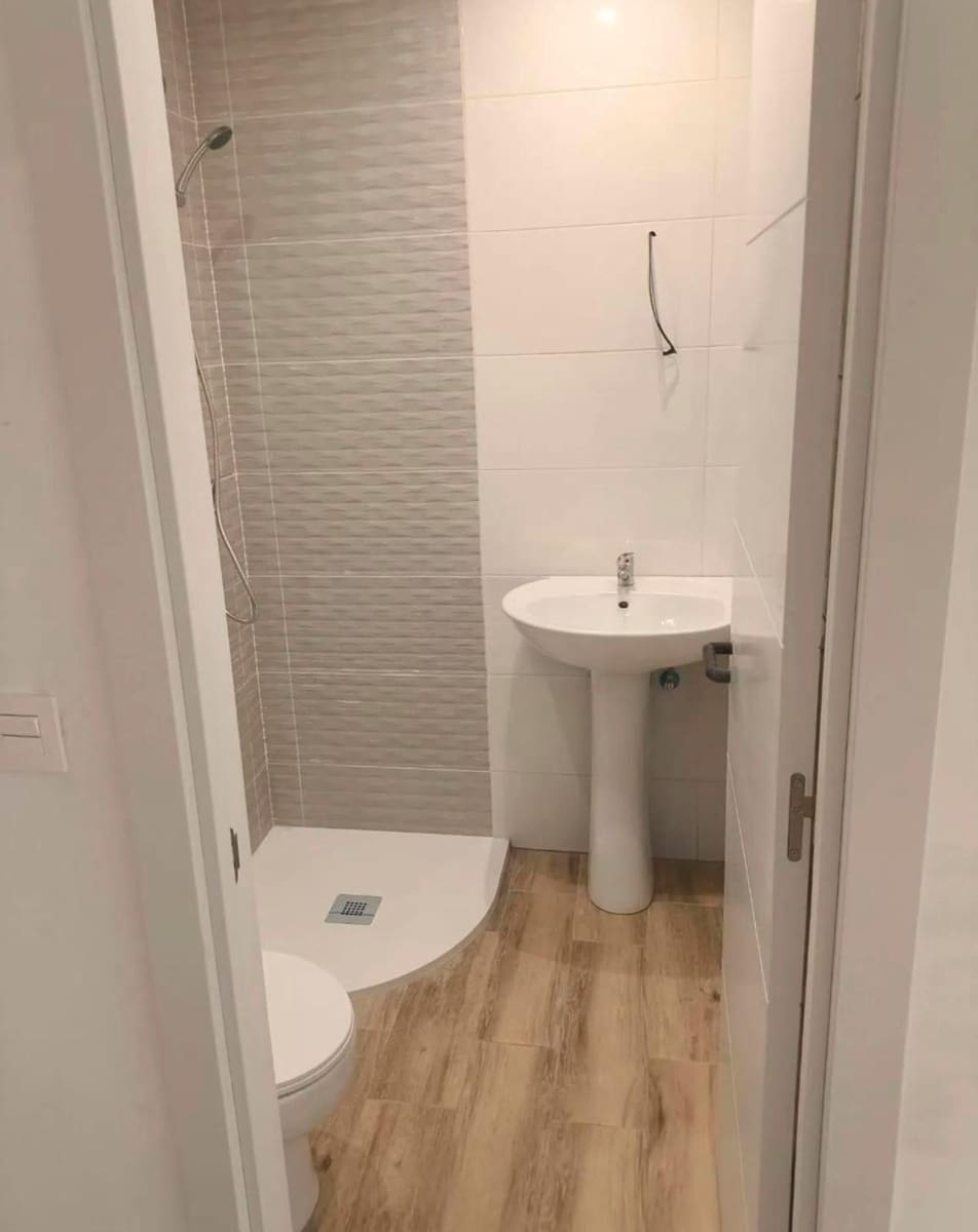 1 quarto Comercial para venda em Torremolinos - 147 000 € (Ref: 10089645)