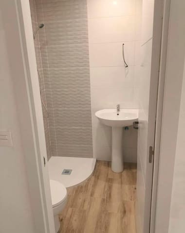 1 quarto Comercial para venda em Torremolinos - 147 000 € (Ref: 10089645)