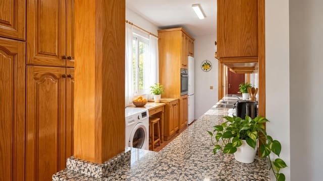 Piso de 3 habitaciones en Colmenar en venta con garaje - 229.000 € (Ref: 10094935)