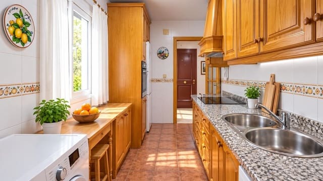 Piso de 3 habitaciones en Colmenar en venta con garaje - 229.000 € (Ref: 10094935)