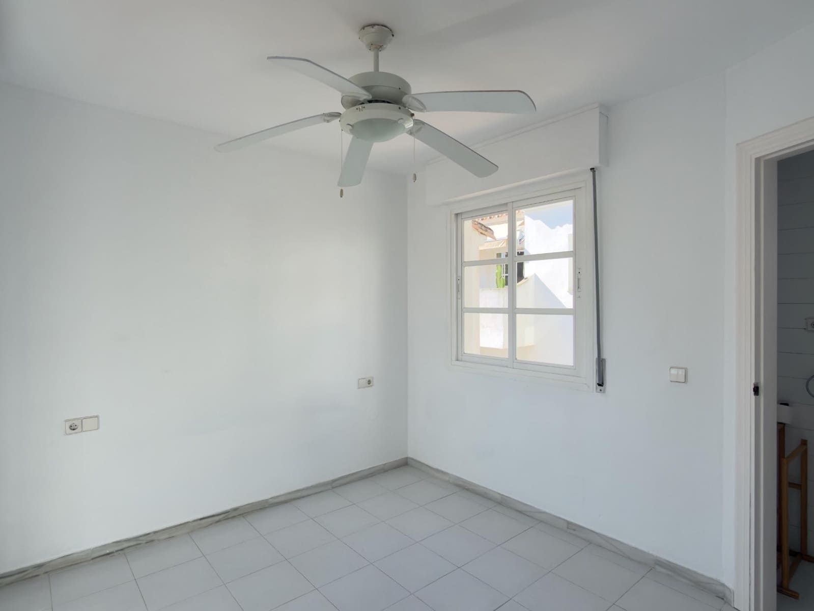 Adosado de 3 habitaciones en Torrequebrada en venta con piscina - 380.000 € (Ref: 10098354)