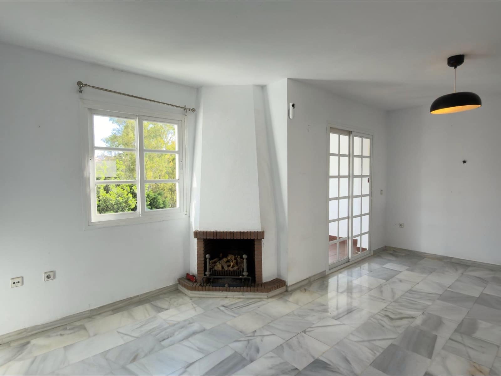 Adosado de 3 habitaciones en Torrequebrada en venta con piscina - 380.000 € (Ref: 10098354)