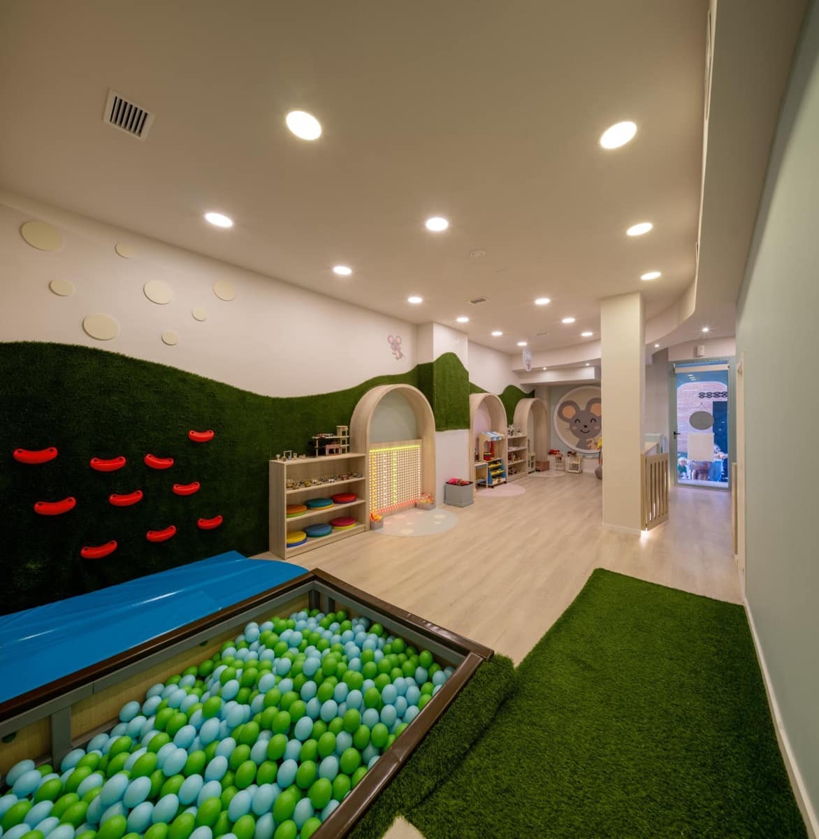 Entreprise à louer à Malaga ville - 1 500 € (Ref: 10130122)