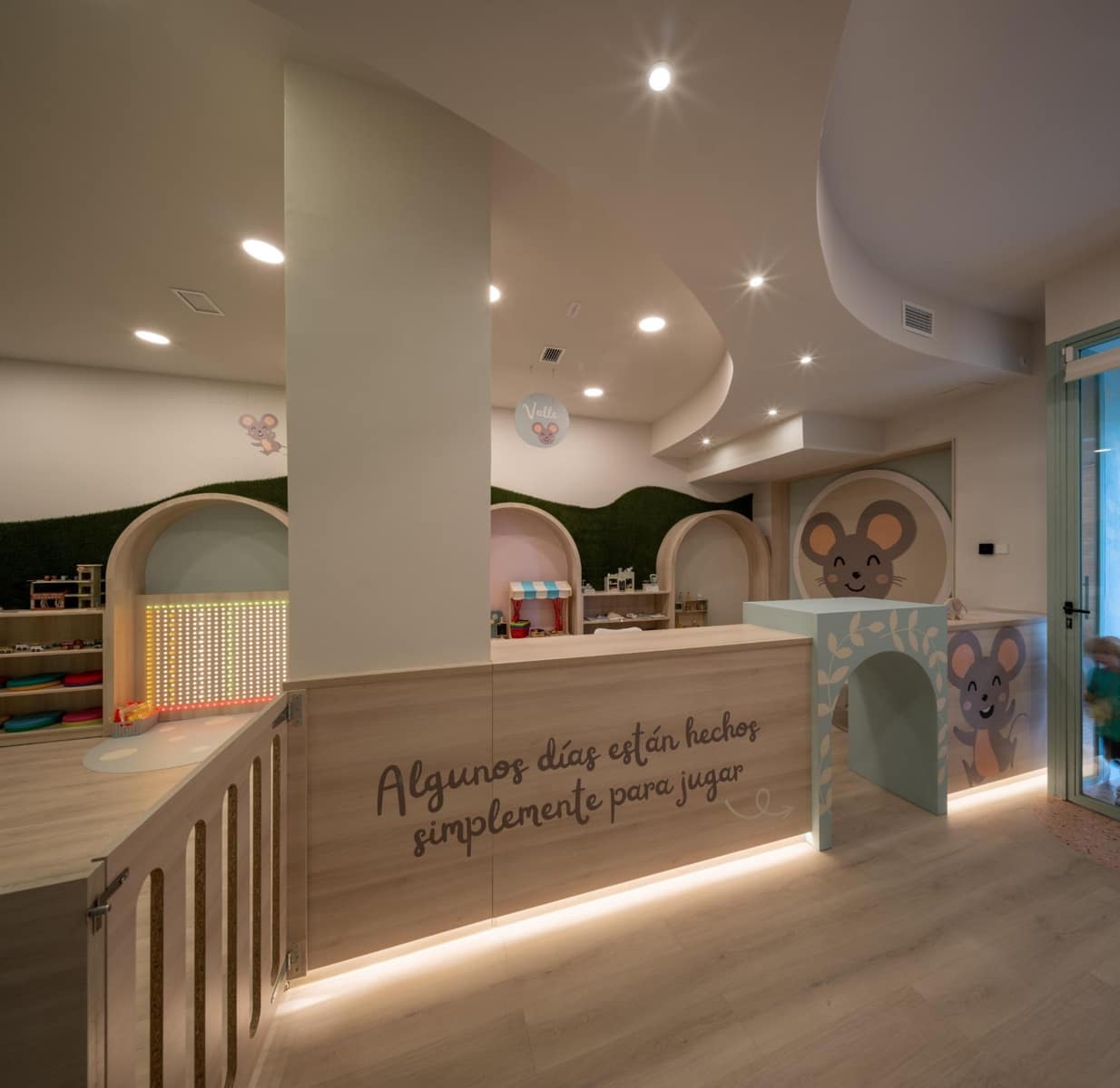 Entreprise à louer à Malaga ville - 1 500 € (Ref: 10130122)