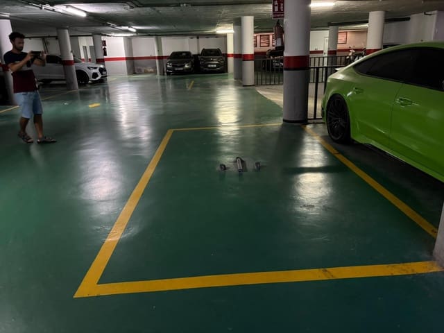 Garage in vendita in El Tomillar, Malaga città - 16.000 € (Rif: 10130124)