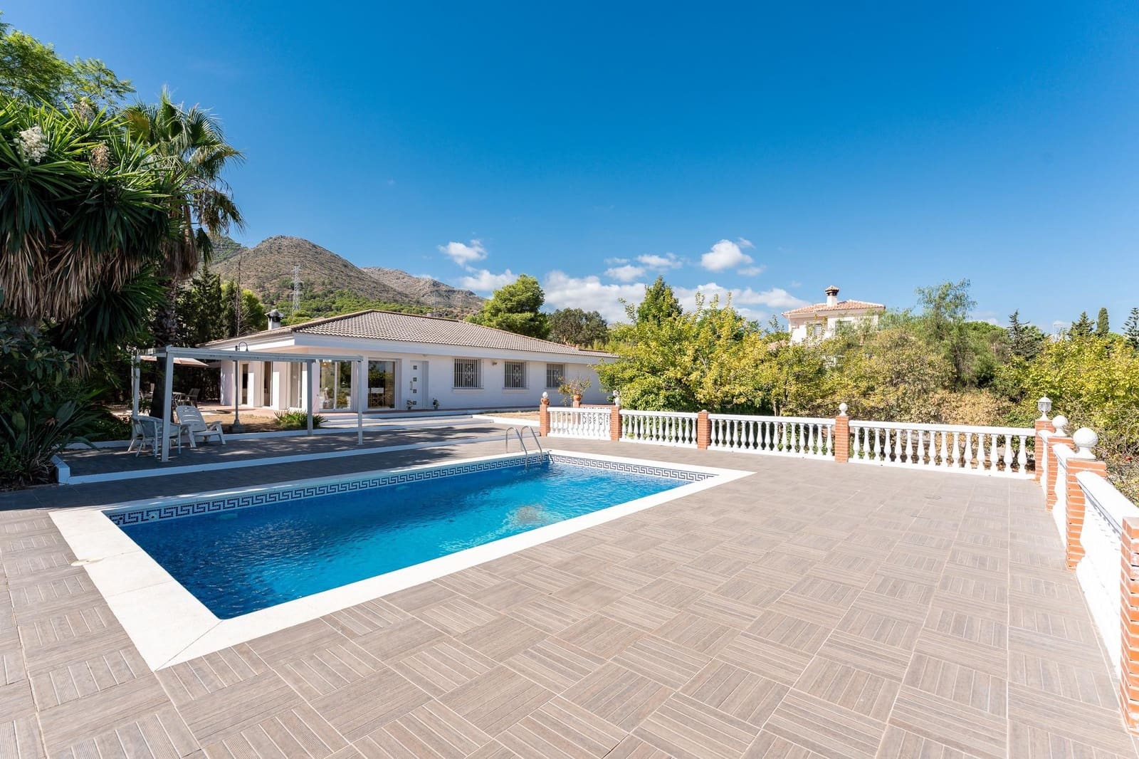 4 slaapkamer Villa te koop in Pinos de Alhaurin met zwembad - € 850.000 (Ref: 10130125)