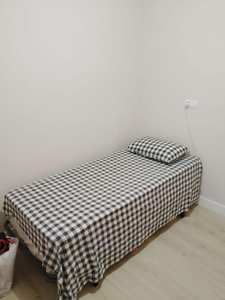 3 slaapkamer Appartement te huur in Malaga stad - € 1.499 (Ref: 10139928)