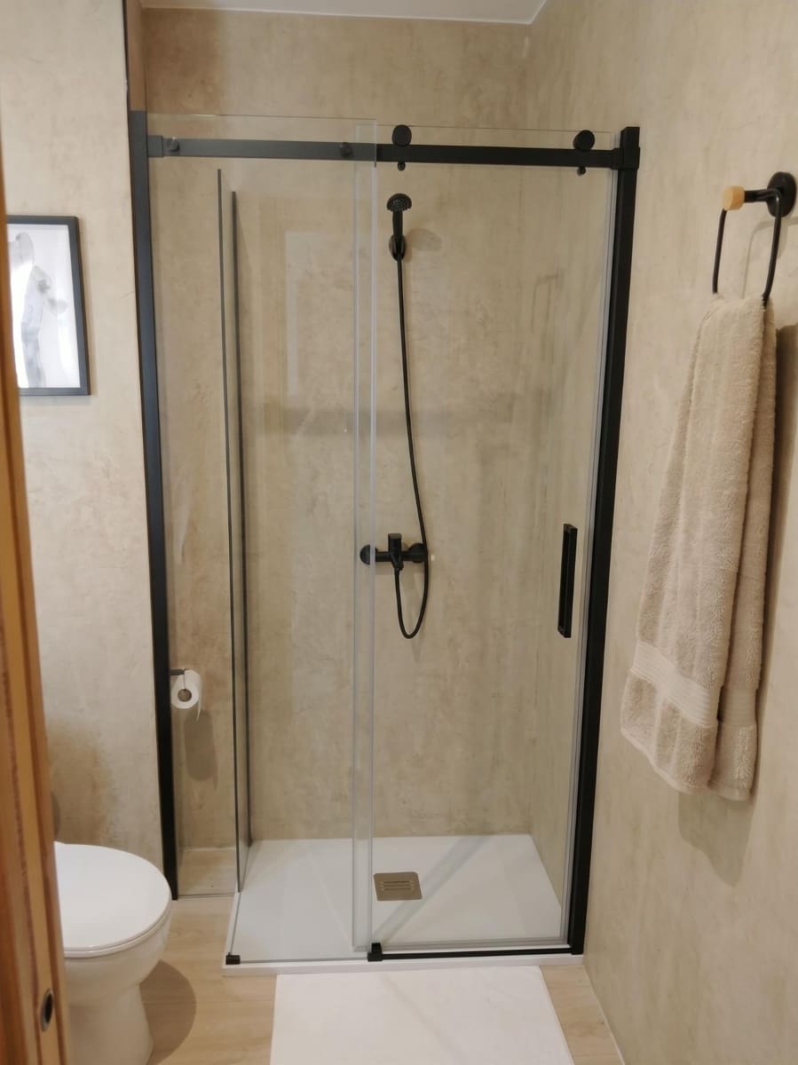 3 slaapkamer Appartement te huur in Malaga stad - € 1.499 (Ref: 10139928)