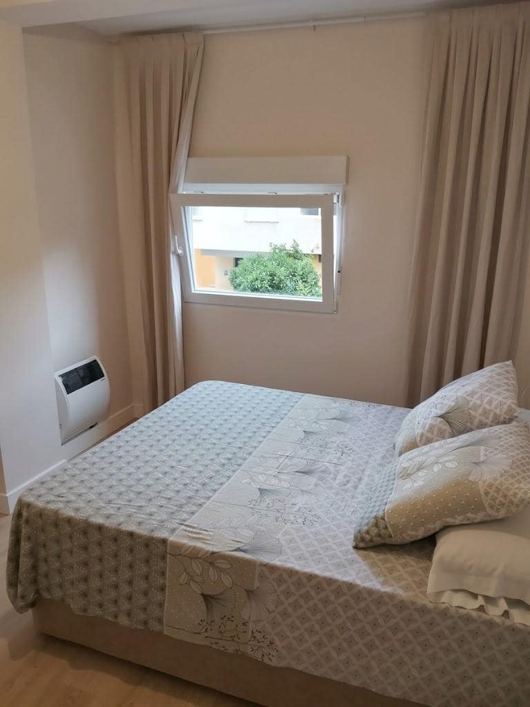 3 slaapkamer Appartement te huur in Malaga stad - € 1.499 (Ref: 10139928)
