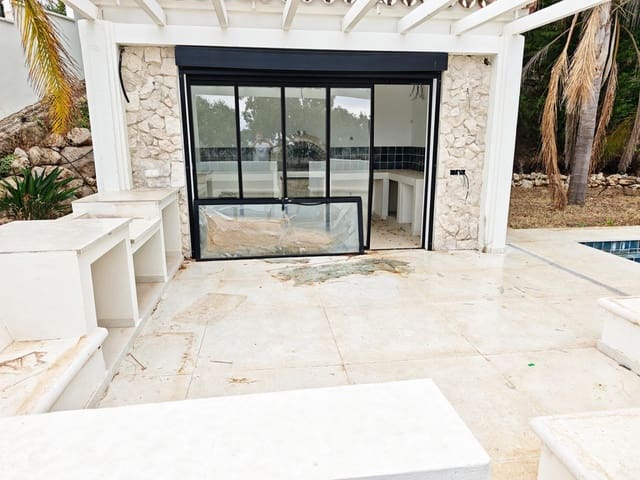 4 chambre Villa/Maison à vendre à La Mairena, Ojen avec piscine garage - 995 000 € (Ref: 10139931)