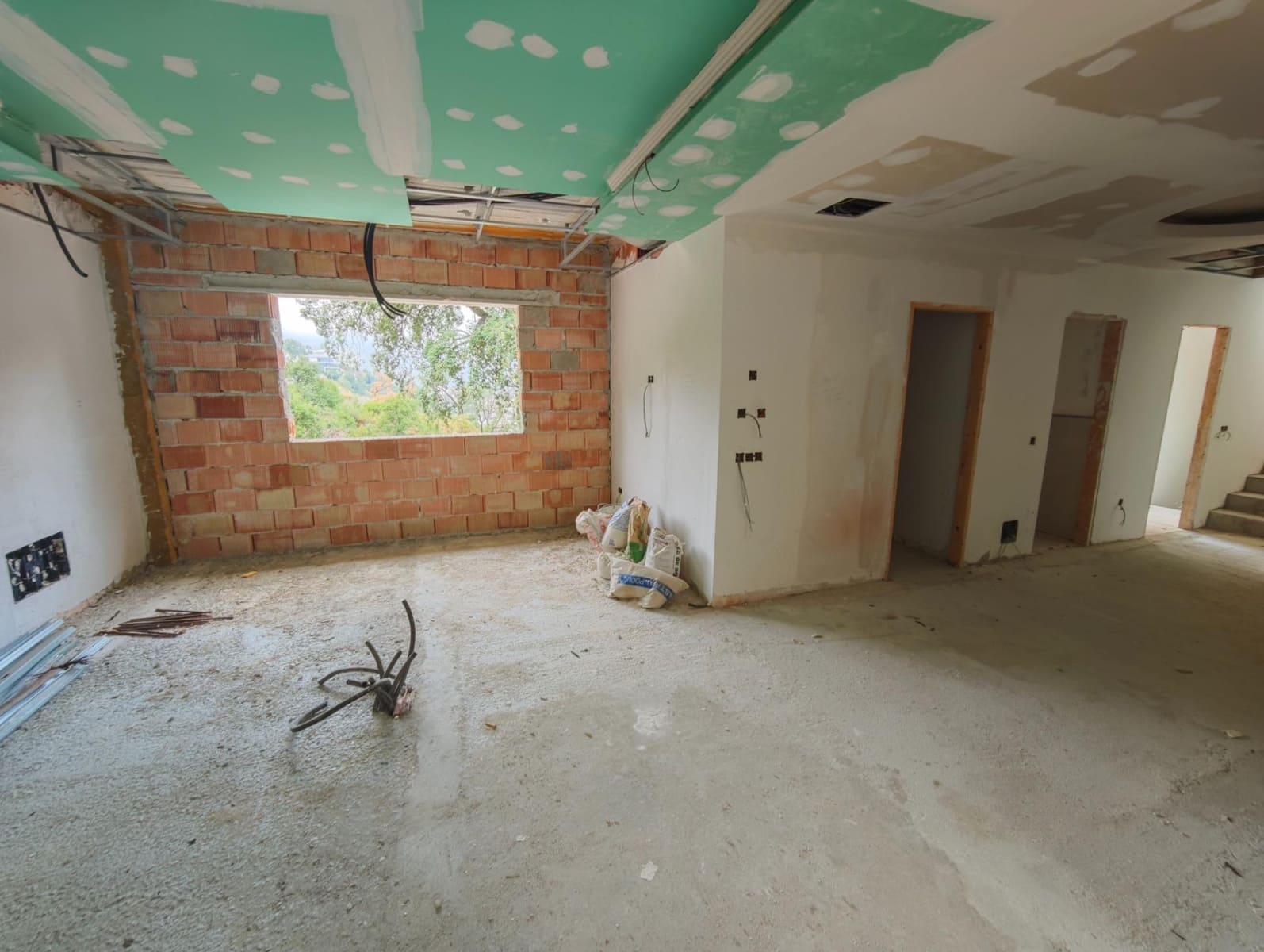 4 soveværelse Villa til salg i La Mairena med swimmingpool garage - € 995.000 (Ref: 10139931)