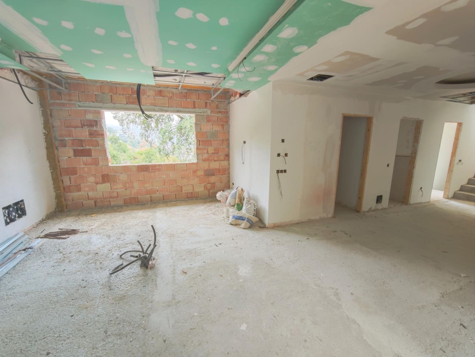 4 soveværelse Villa til salg i La Mairena med swimmingpool garage - € 995.000 (Ref: 10139931)
