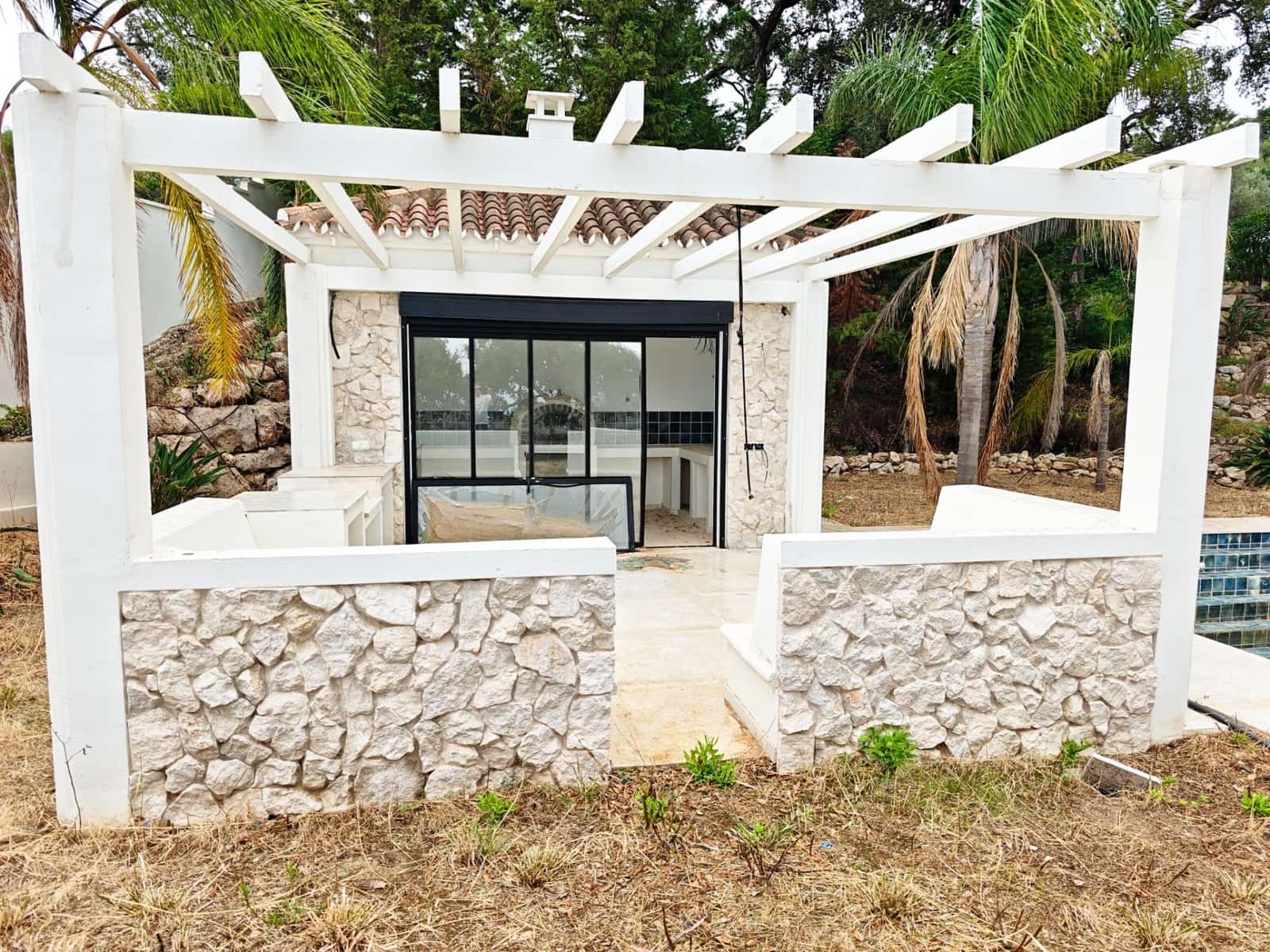 4 soveværelse Villa til salg i La Mairena med swimmingpool garage - € 995.000 (Ref: 10139931)