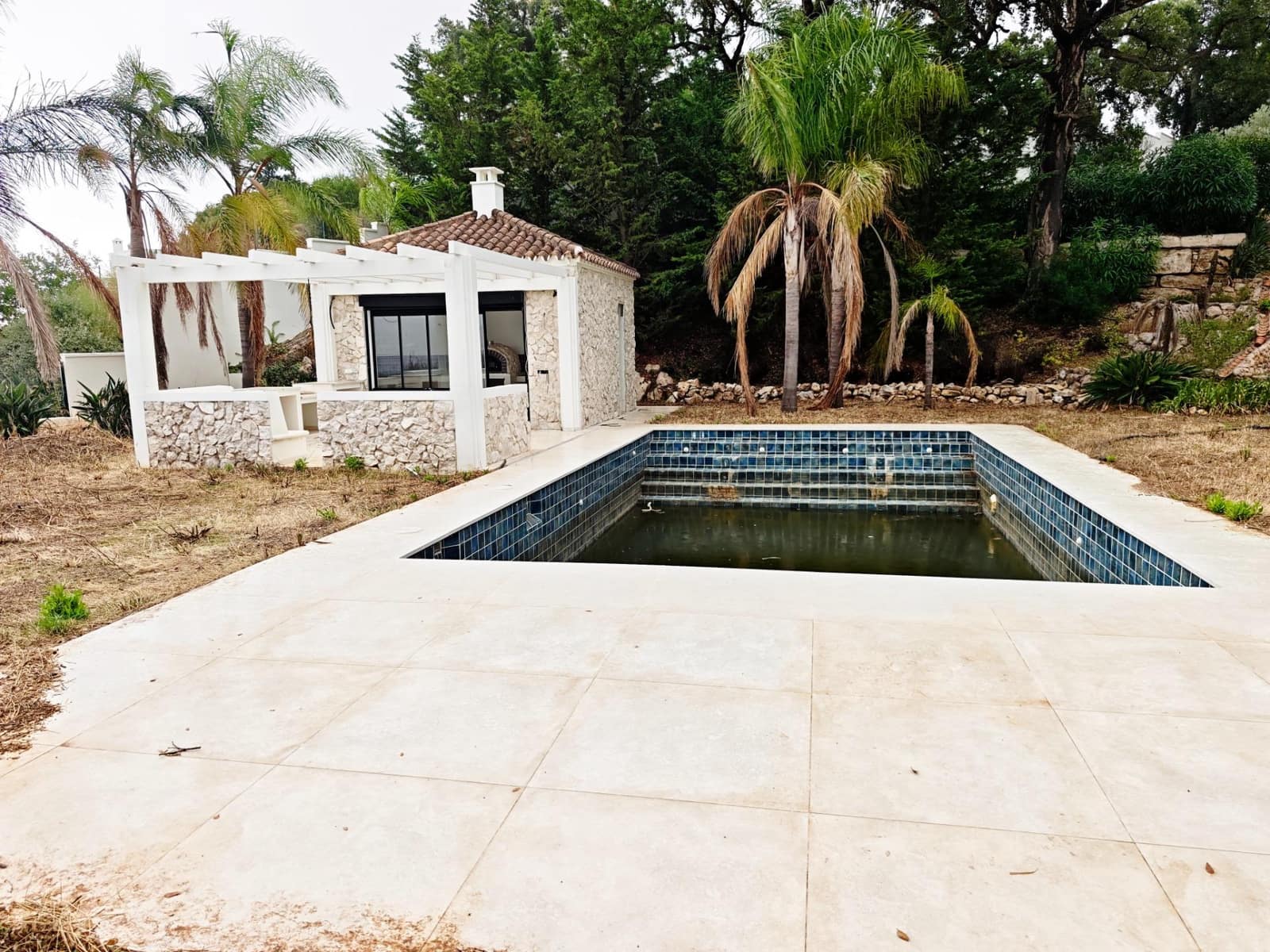 4 soveværelse Villa til salg i La Mairena med swimmingpool garage - € 995.000 (Ref: 10139931)