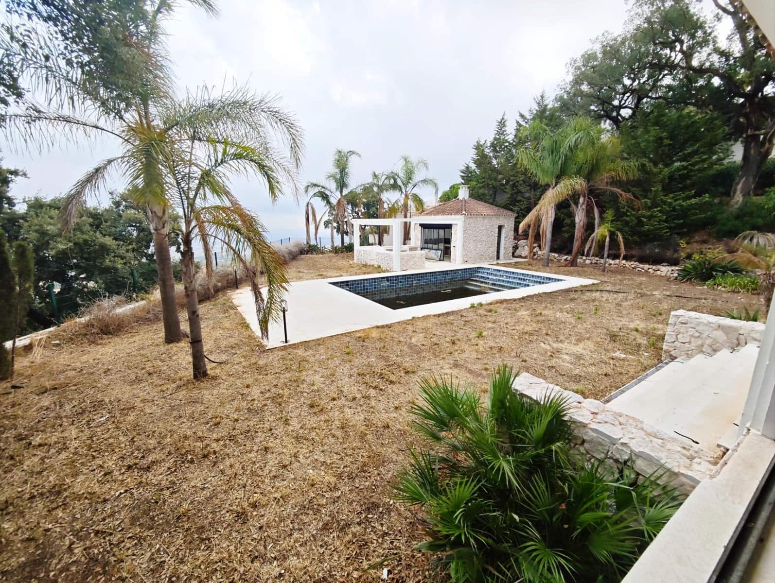 4 soveværelse Villa til salg i La Mairena med swimmingpool garage - € 995.000 (Ref: 10139931)