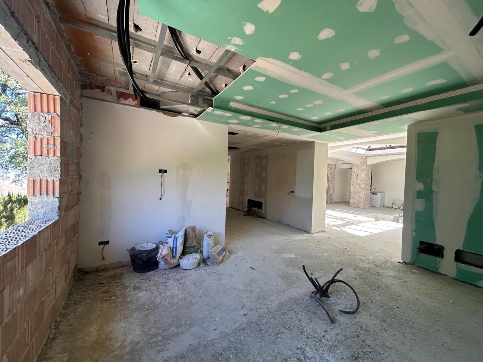 4 soveværelse Villa til salg i La Mairena med swimmingpool garage - € 995.000 (Ref: 10139931)